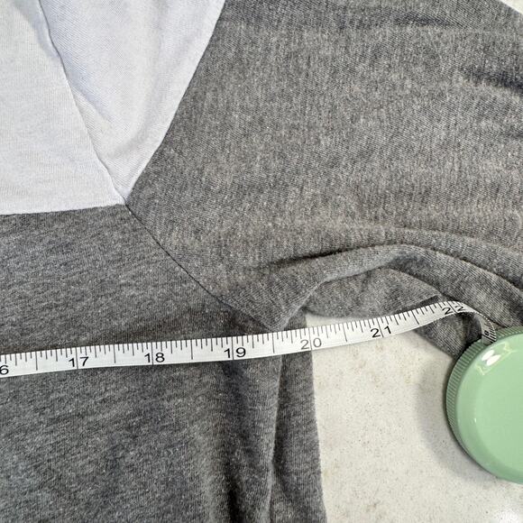 Hollister Colorblock Long Sleeve Tee Women’s Large Logo Y2K Inspired Streetwear - Picture 13 of 16